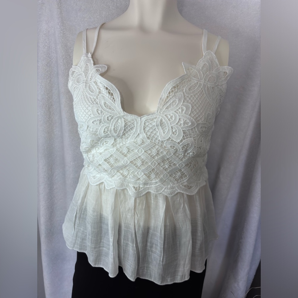 Rebellion Again Lace‎ Cami Top White Sleeveless Peplum Adjustable Straps M